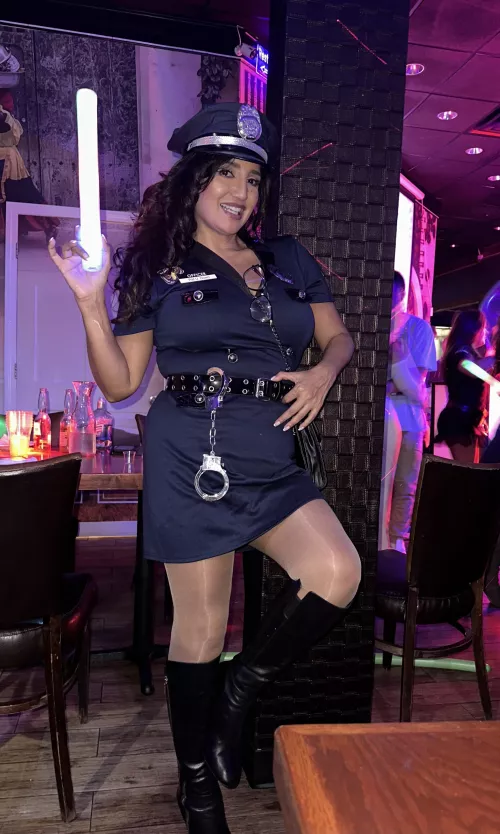 Don't break the law by LatinaSeven7