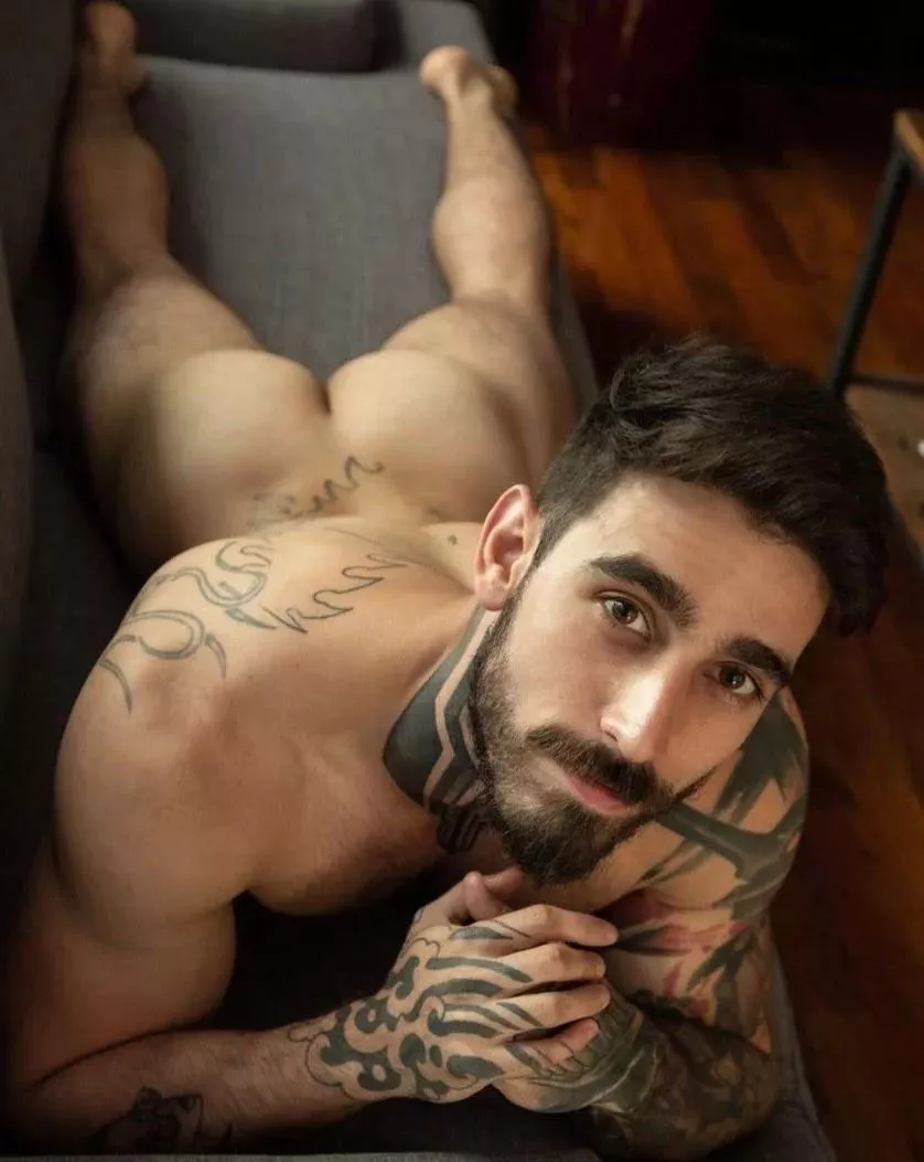 Frederico Sandobal Ganchegui (not OC) posted by yellowwgoldfish