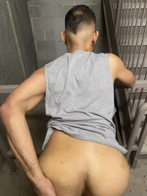 Fucked a guy in a stairwell by seb0808