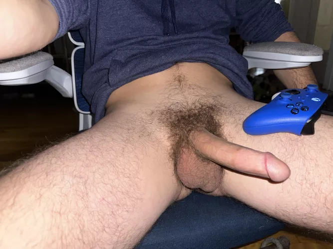 Gaming makes me horny by urbrobrayden