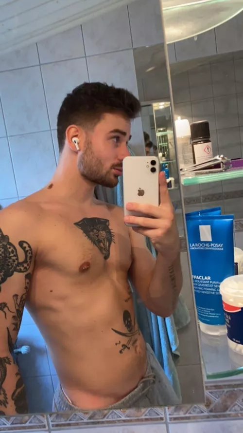 Happy Monday😈 by onlygioxx