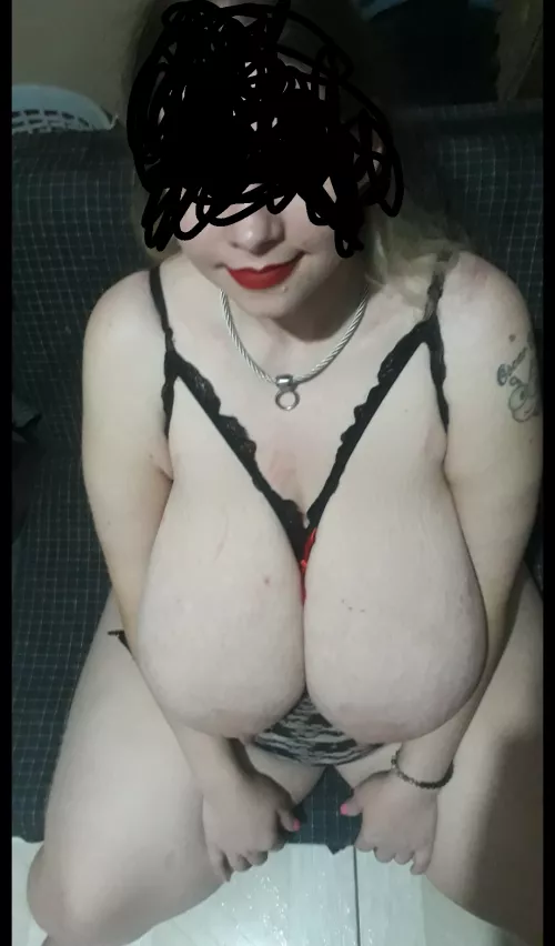 Happy Sunday (or Is It Monday Now?) by EmilySlaves