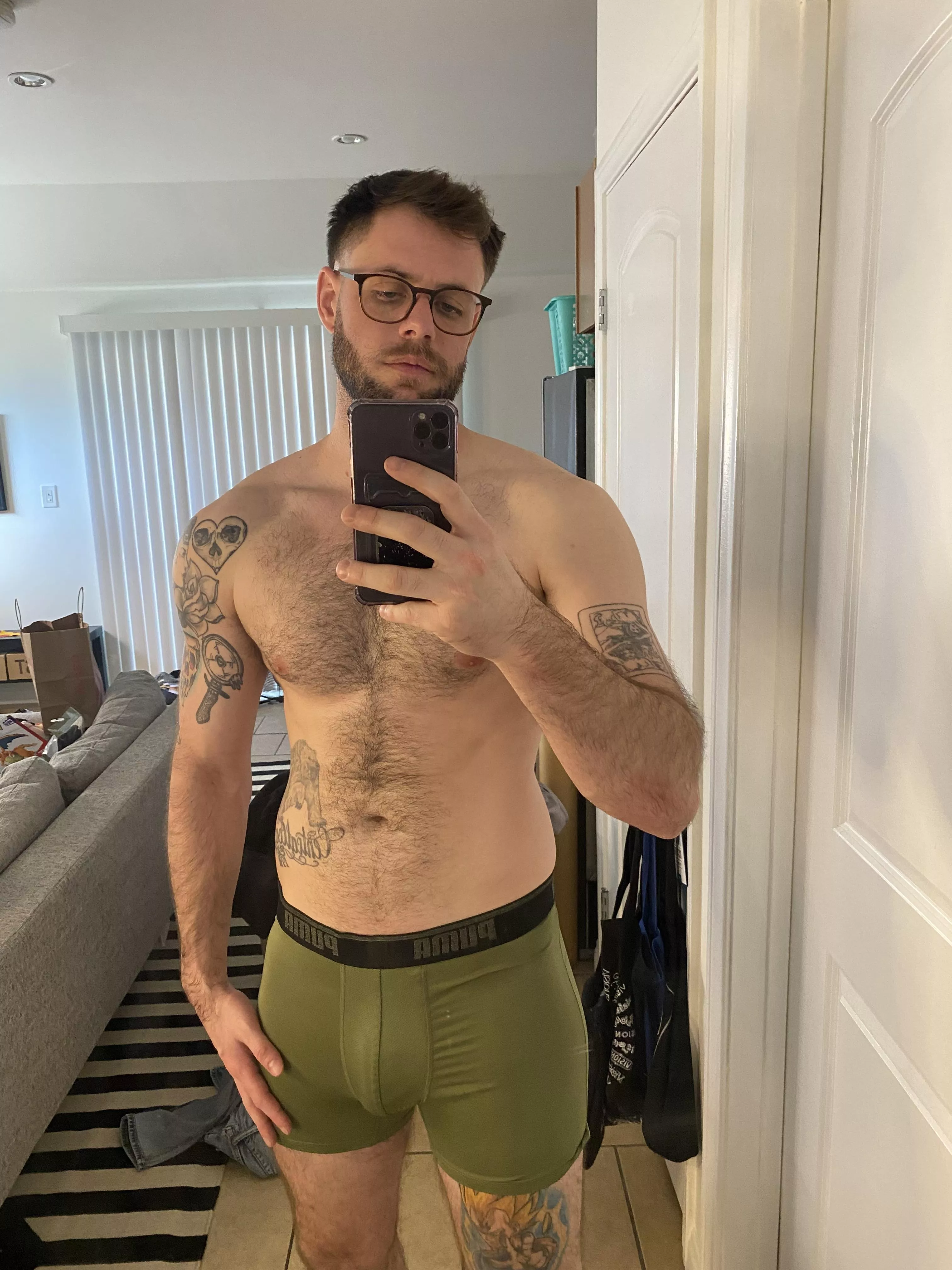 Happy Sunday 🖤 posted by Turtlepapi