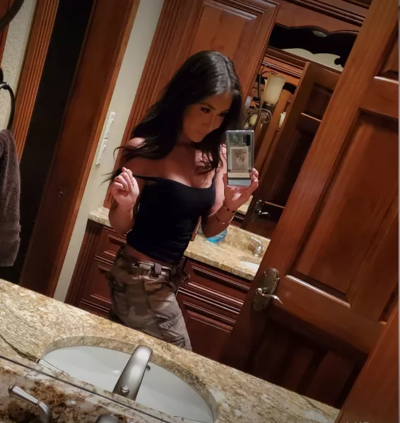 I just put these one, but they’re already coming off. posted by nikkidavisxo