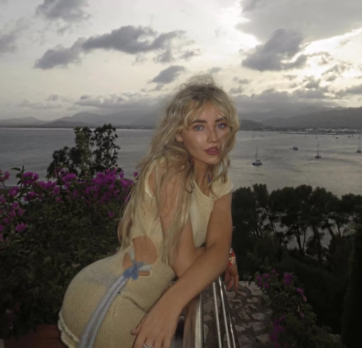 I need a bud to milk me dry for Sabrina Carpenter posted by biigdickjay36