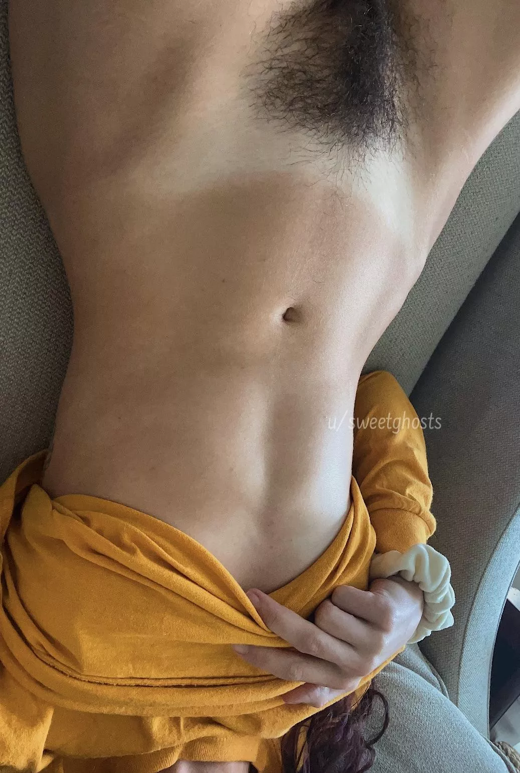 it’s a no pants kinda day (: posted by sweetghosts