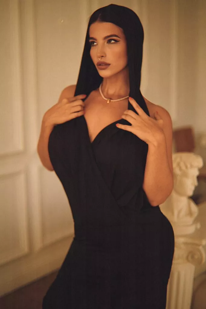 LaSirena69 posted by qwerty107-