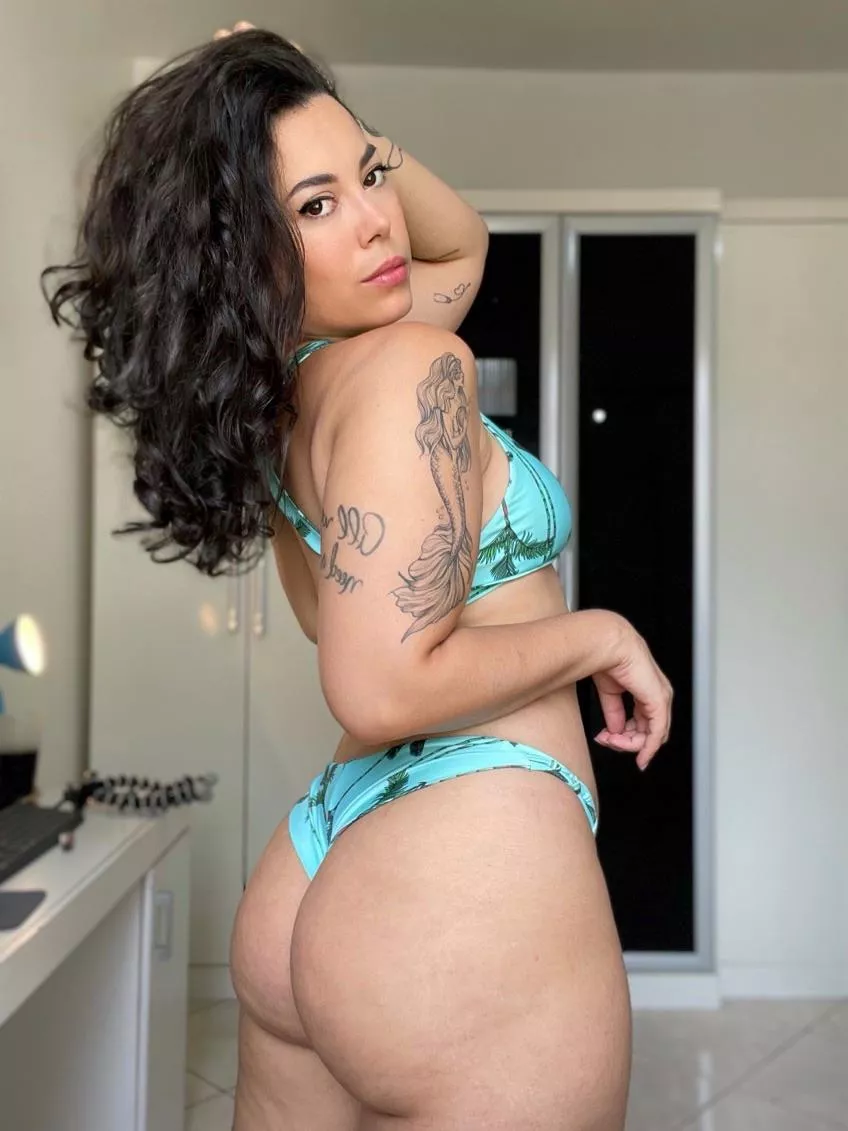 Let me show you all my latinidad 🇧🇷 posted by lunasoares