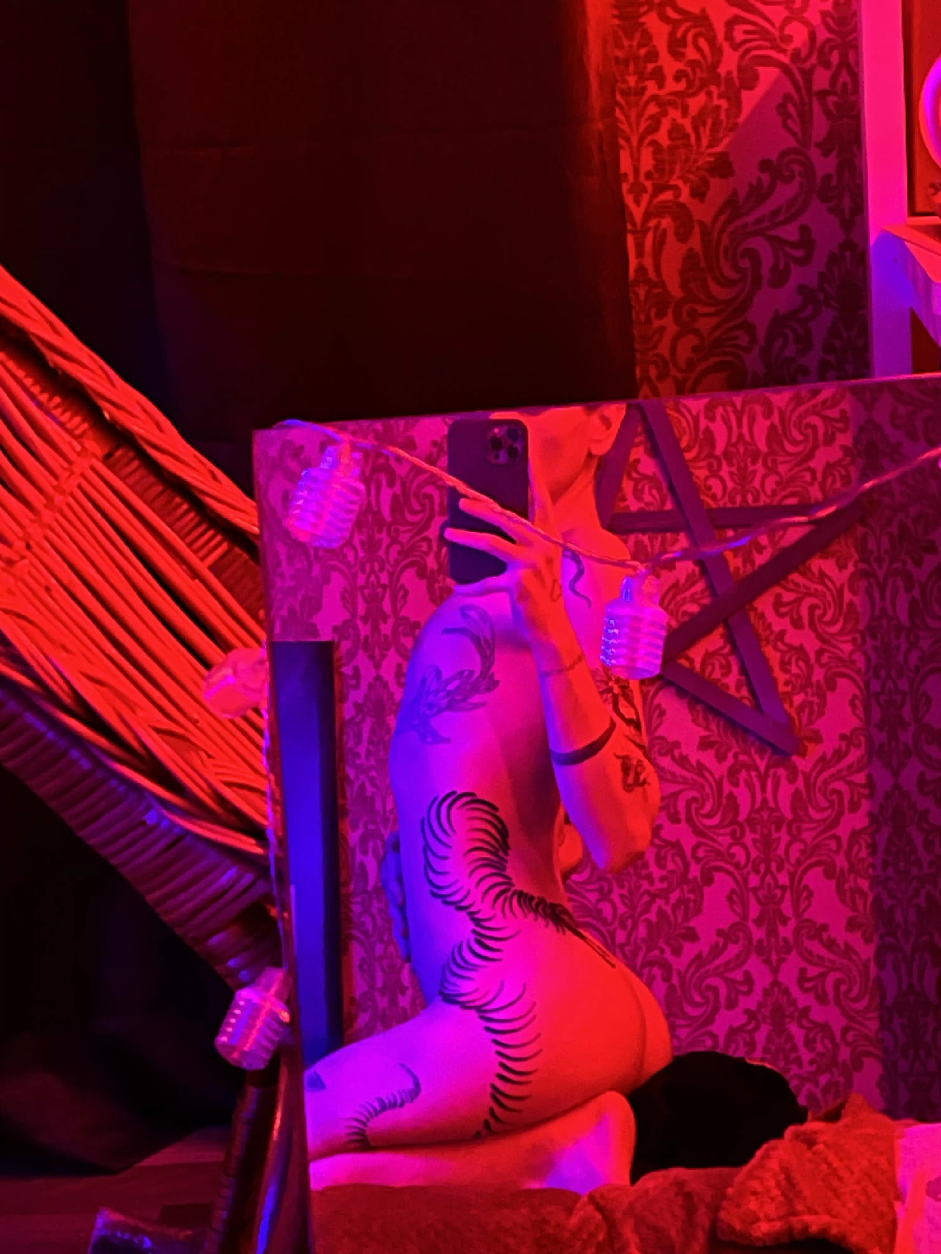 Neon party coming posted by Internal-Spite5059