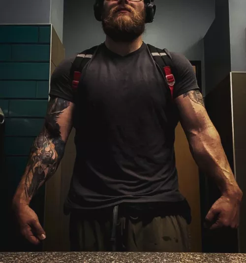 Really wish my tattoos didn’t hide my veins by Impossible-Bit-1233