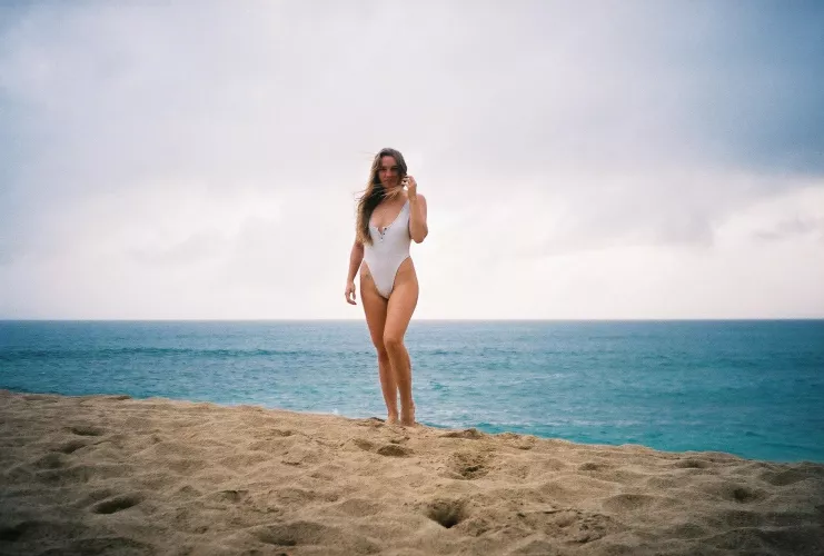 Recharged after my morning swim :) by AriaRays