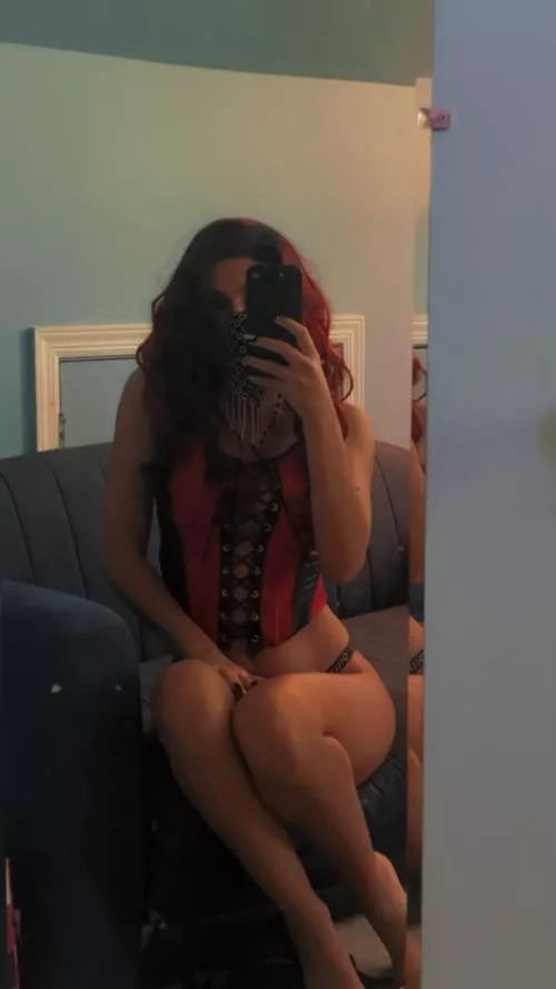 Red hot 🥵 🔥 by DominateTrixx