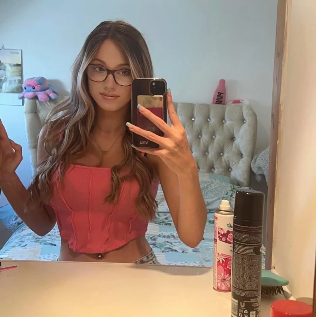 Thoughts on my gf posted by No-Mobile5301