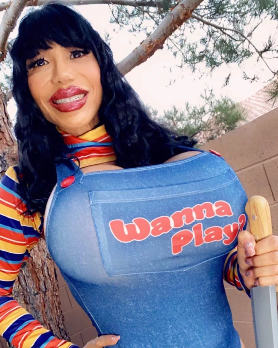 Wanna play? posted by GhostGoSavage