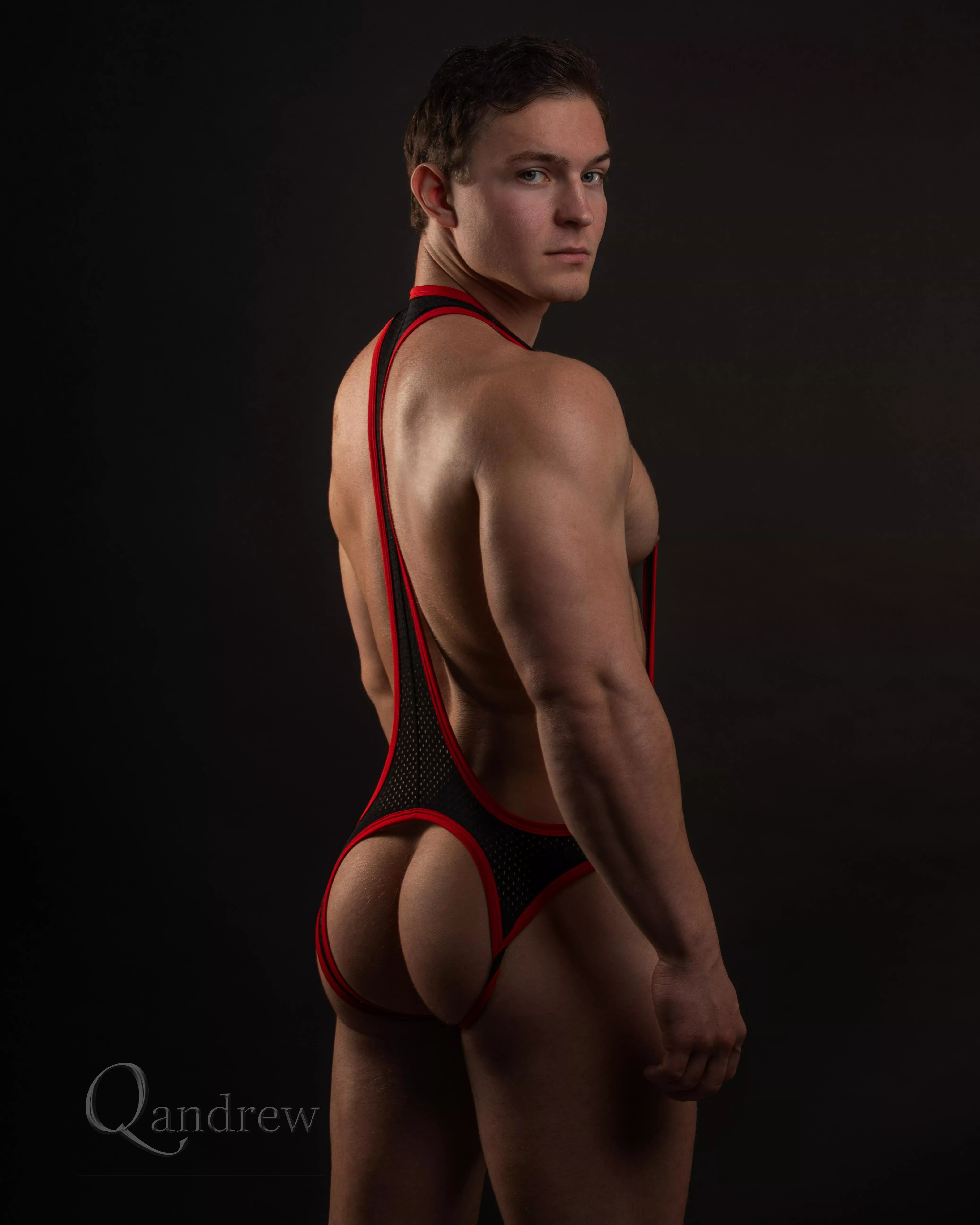 Want to wrestle? 😏 posted by RasmusKlaos