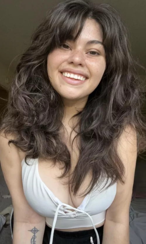 What are your thoughts on girls without makeup on by mollyzedolly