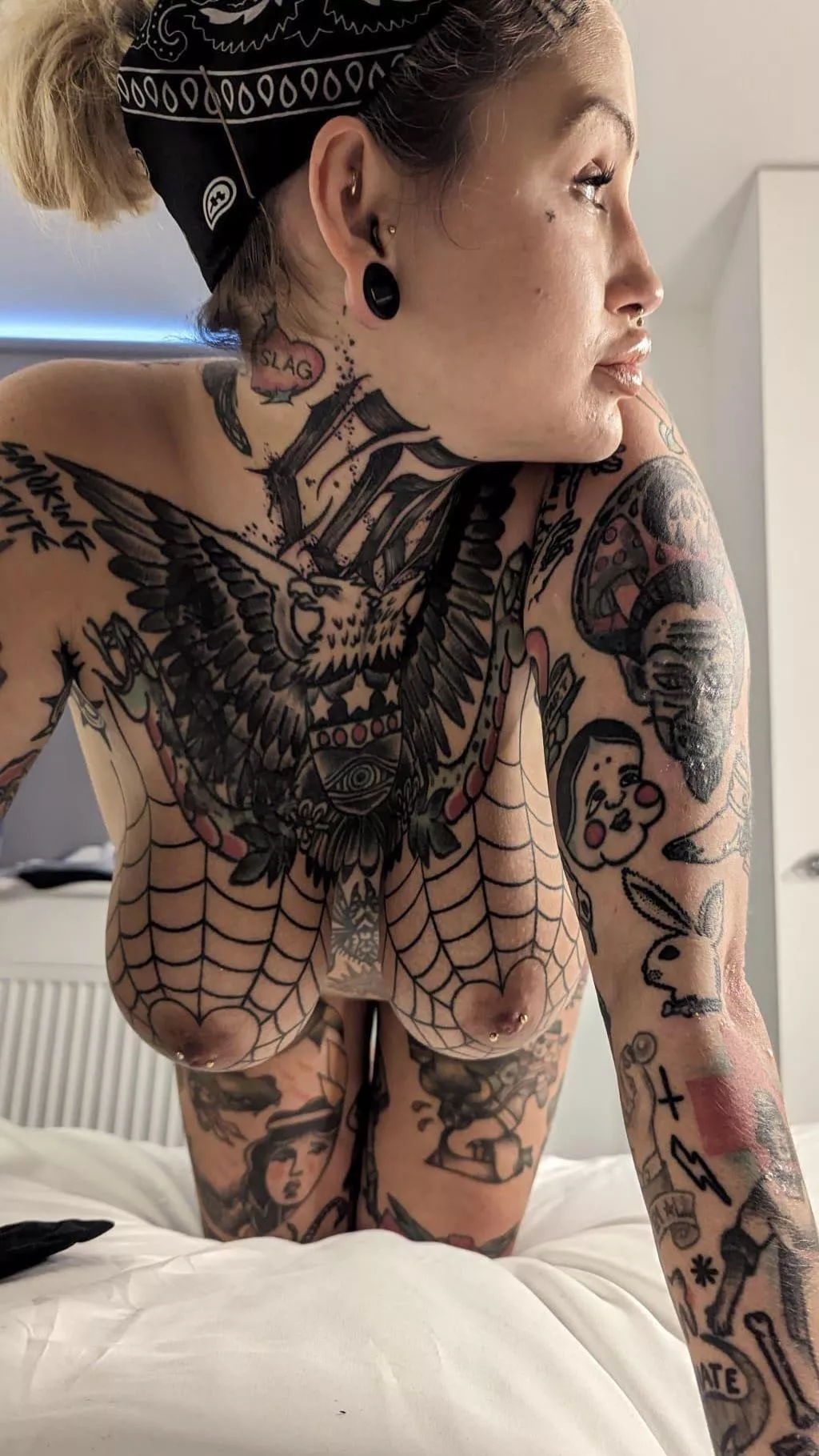 When it looks like your tats hold your tits in place 😏 posted by AnnieCashOF