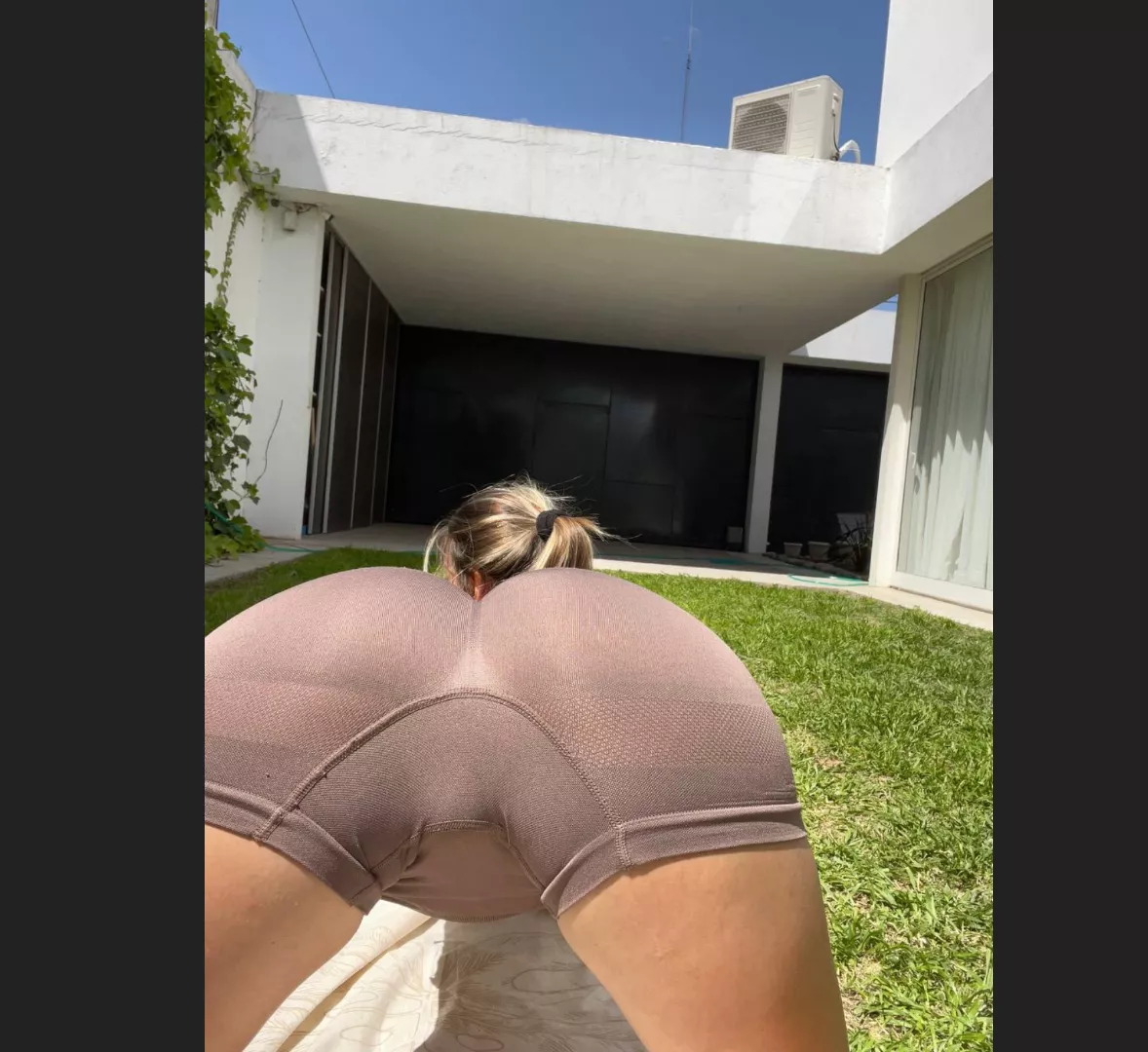 Would you lick it through my leggings or bare? ;) posted by nadialove_23