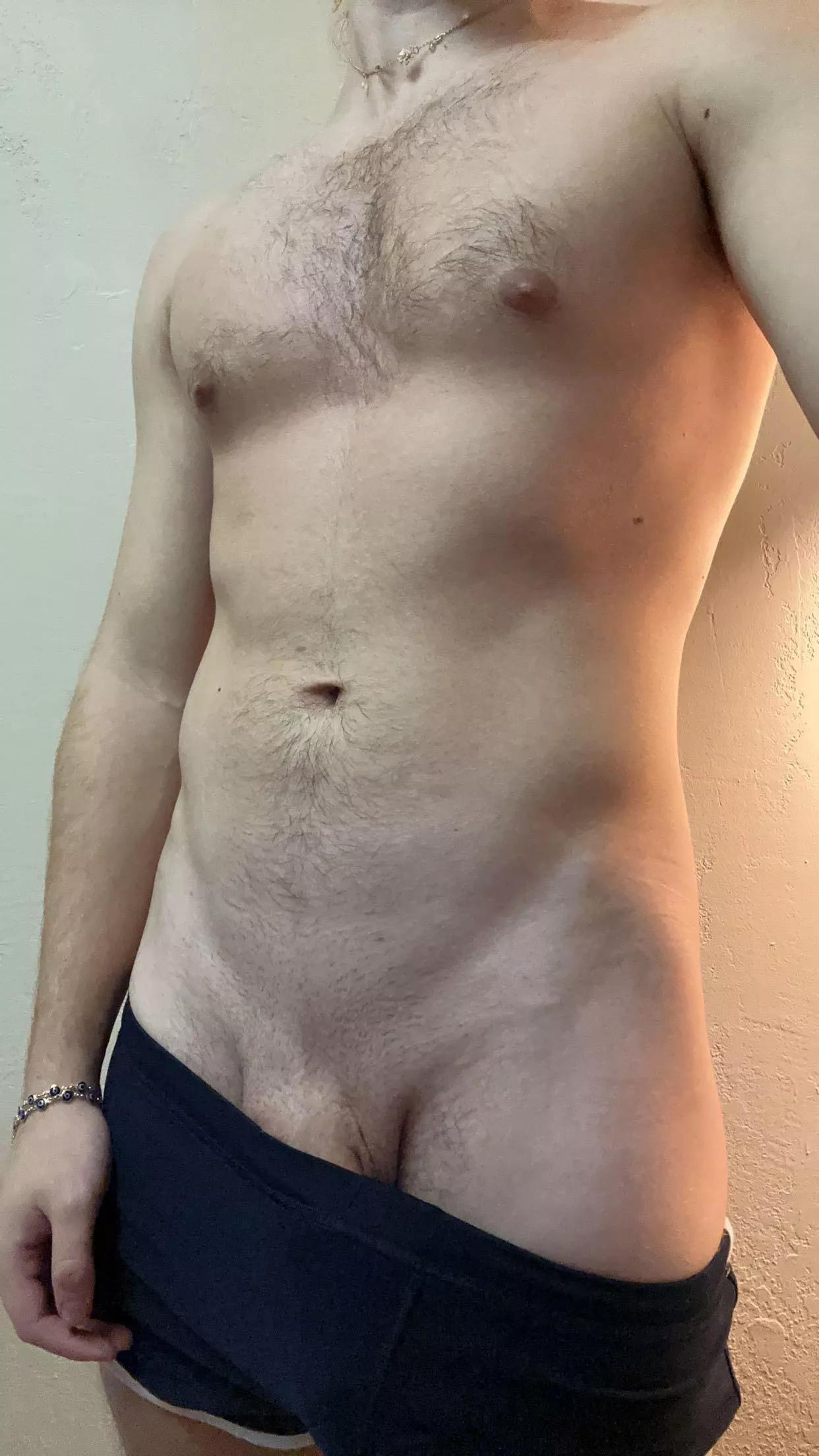 be honest do you guys like my body? posted by xxhugemikehawkxx