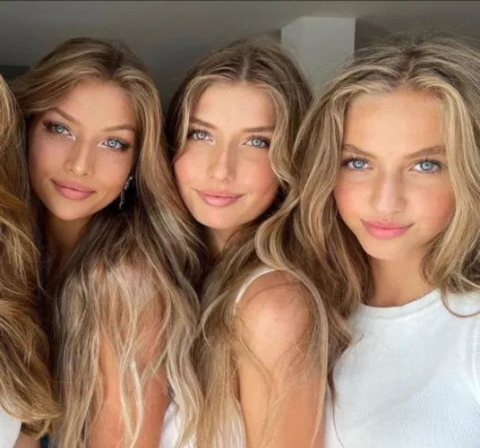 Blonde babes by angizni