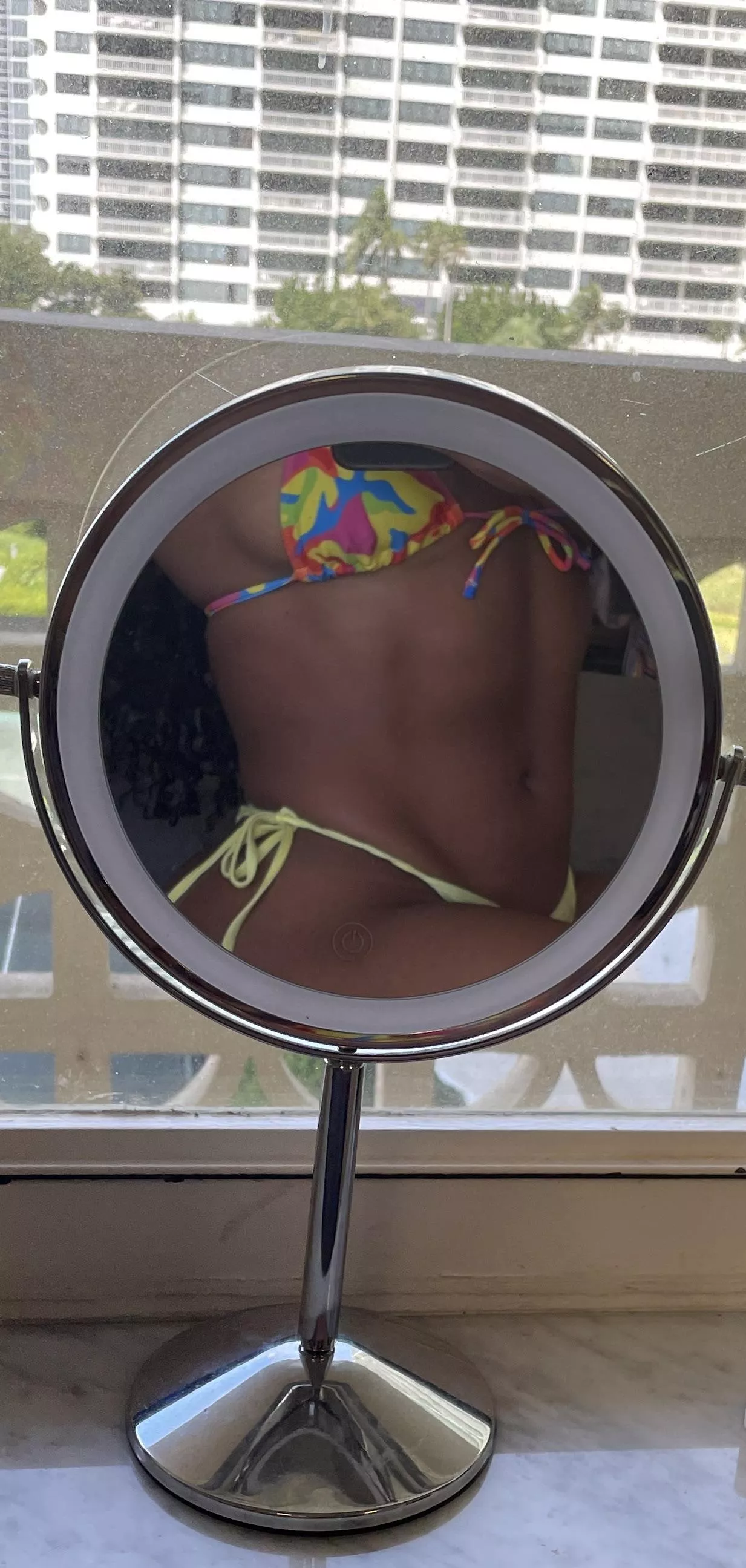 Do you like the pops of yellow on me? posted by tattsnlats