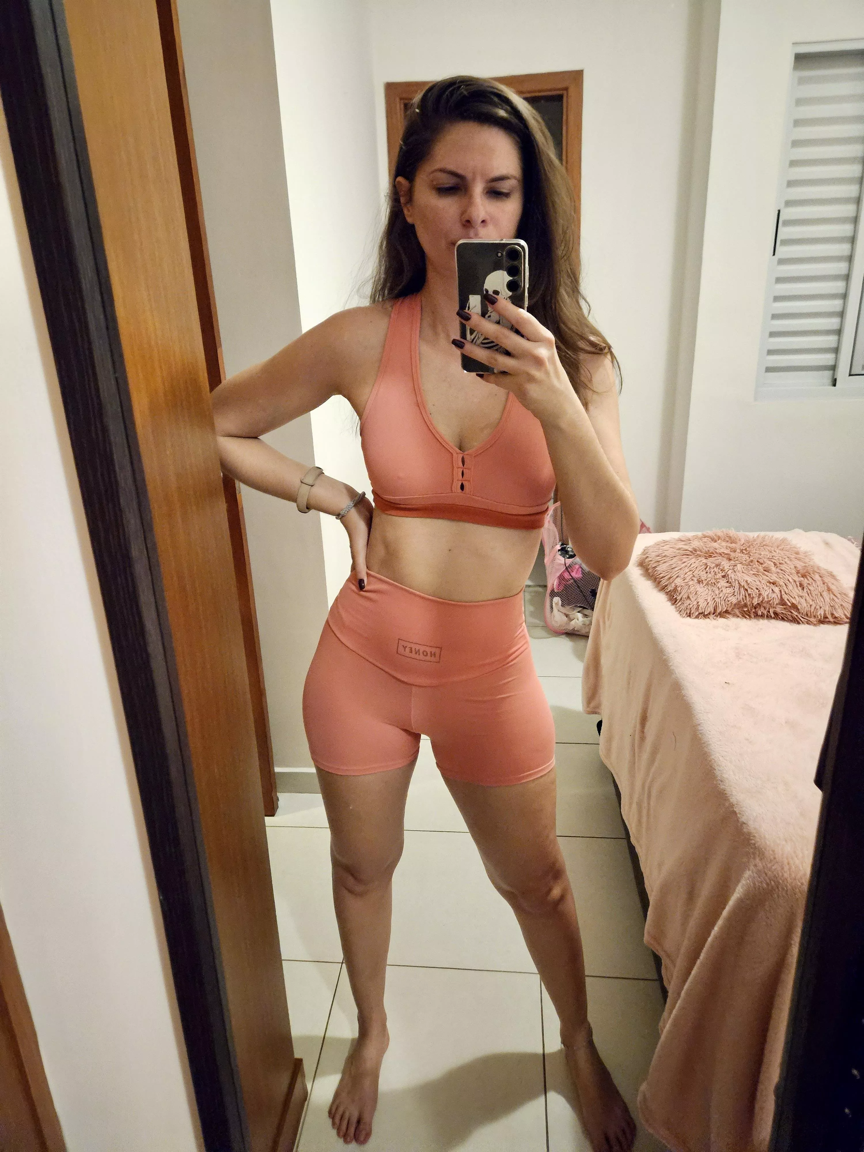 [F] Started working out to work on my insecurities… one guy in the gym literally got a boner watching me squat… I think I like going to the gym now! posted by EstherJeFace