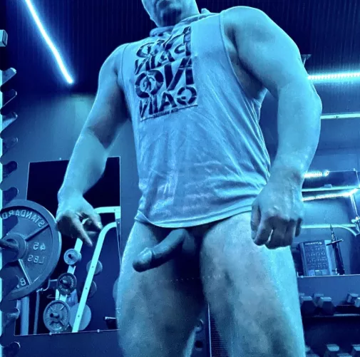 Gym boner by Aggies0083