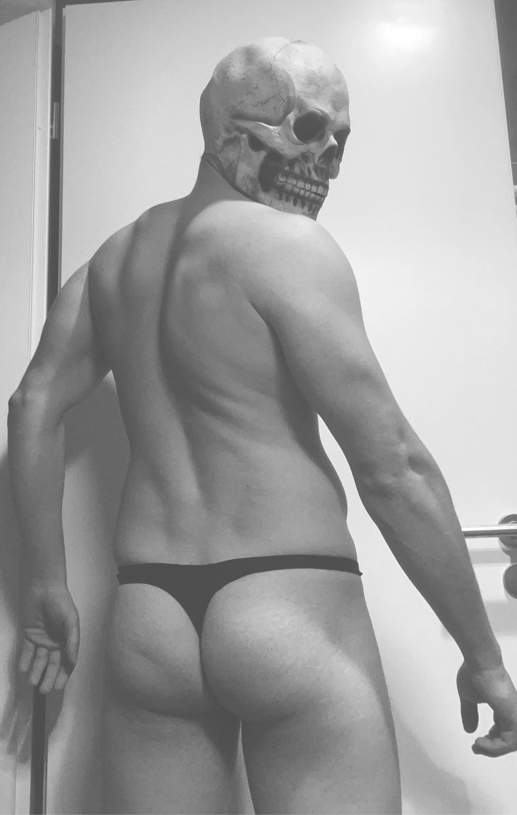 Happy Halloween 🎃 posted by Electrical_Rub952