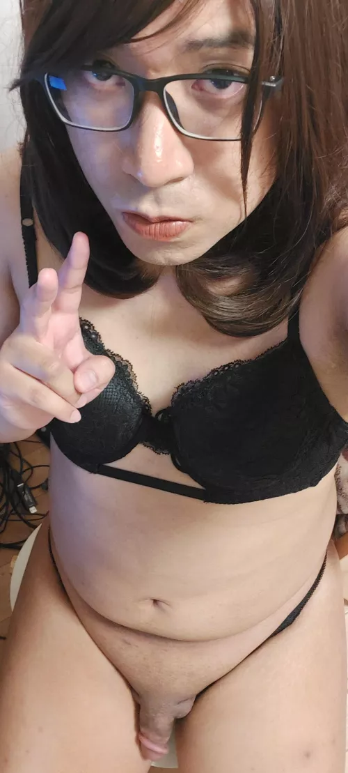 Hi, hello 👉👈 by reina_cm