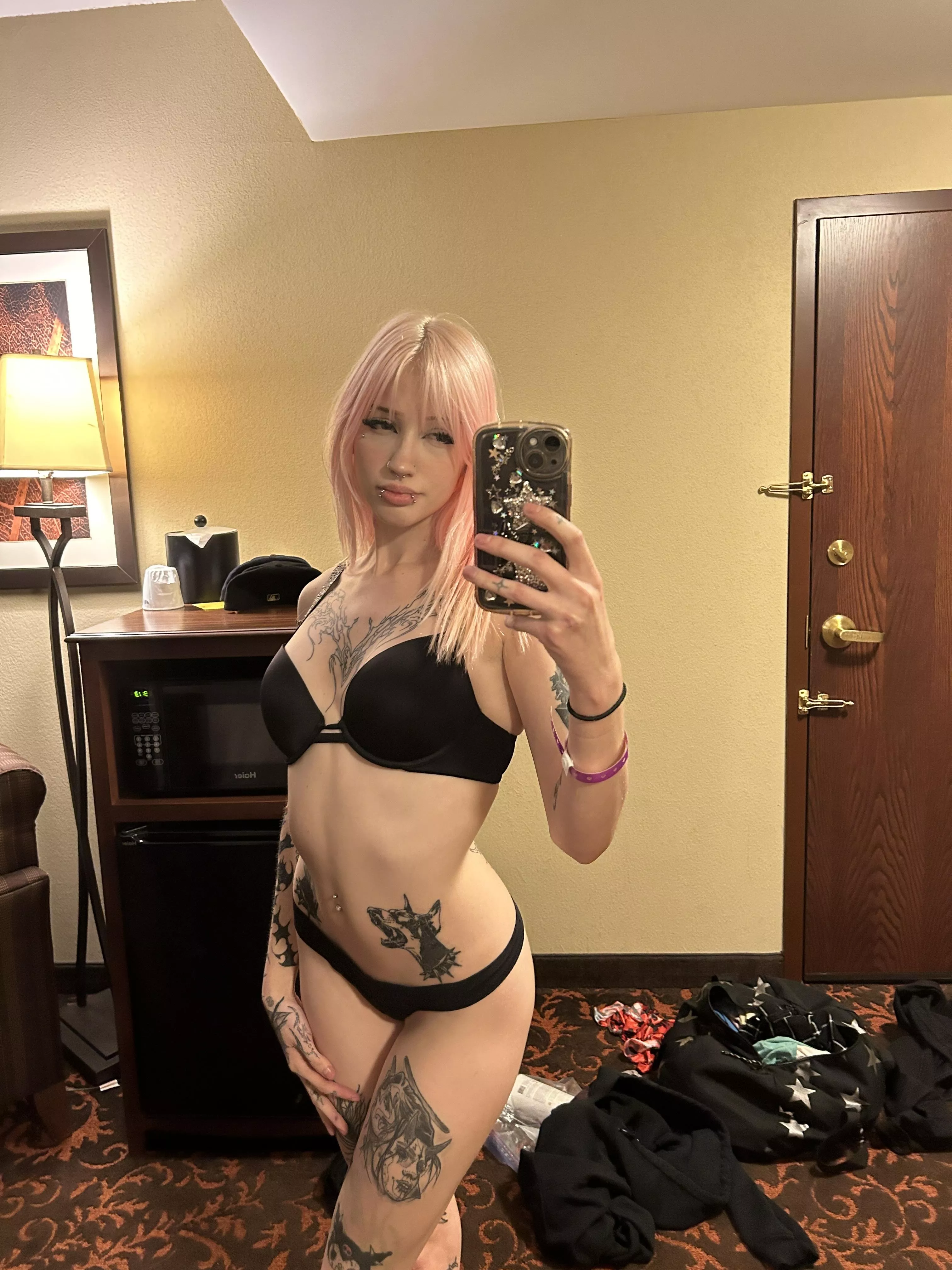 I’m barely legal, smash or pass if you saw me changing posted by NotYourGirllNextDoor