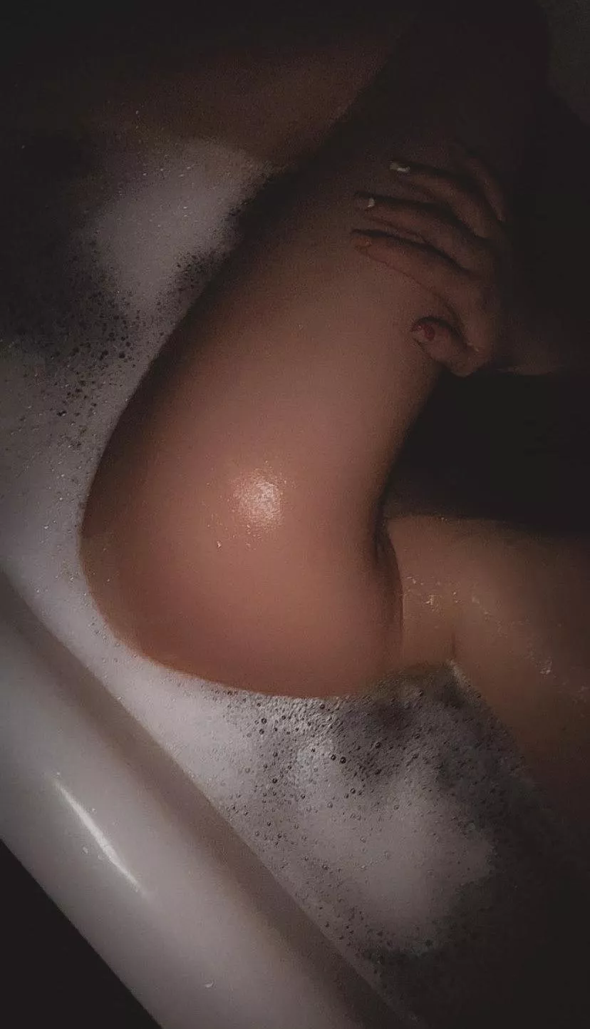 I'm having a foam party tonight 😋 posted by worthilydrum27