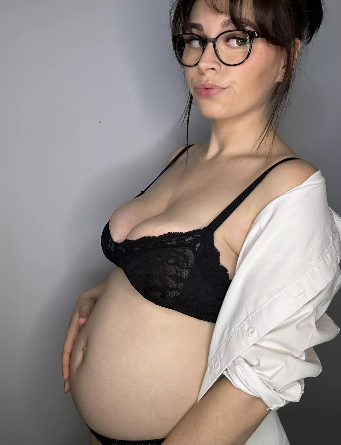 Is my pregnant body cute or sexy? posted by AdmireMeAmy