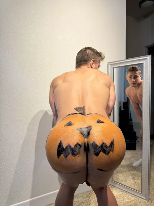 Me or the new season of apex which one you playing on Halloween by kingofthemattOF