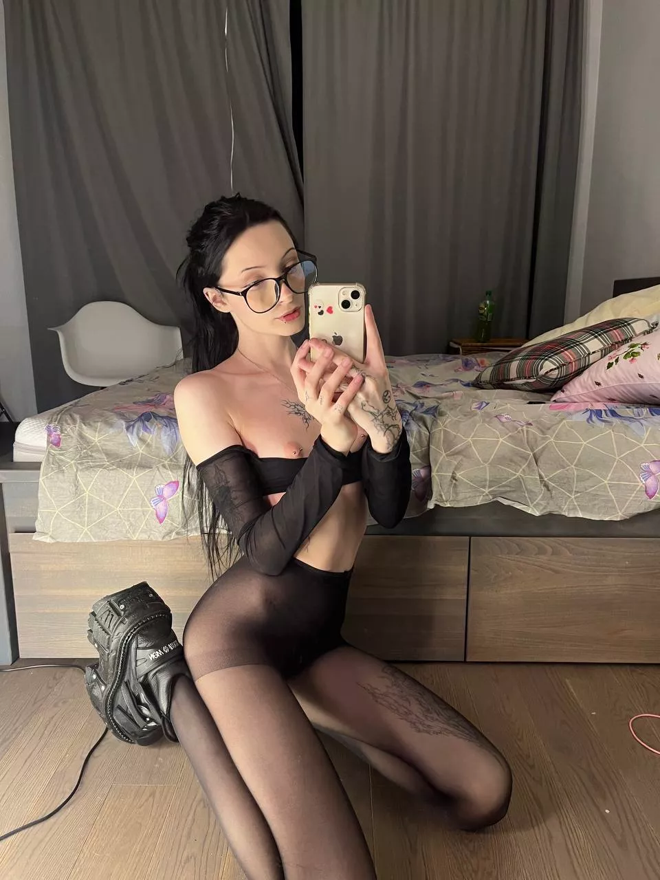 My legs look wonderful in these tights posted by kaiko_riko