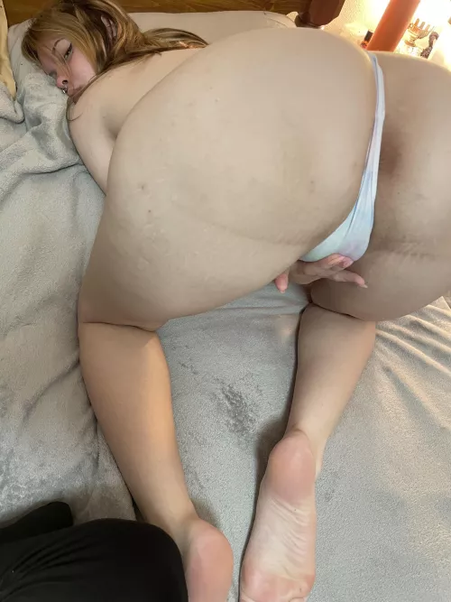 nails caressing my kitty by pastelharpie