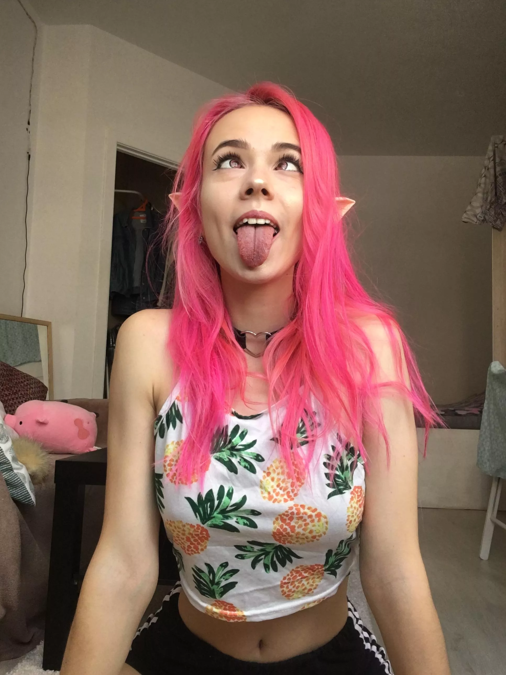 Pretty ahegao posted by CharmingMistress