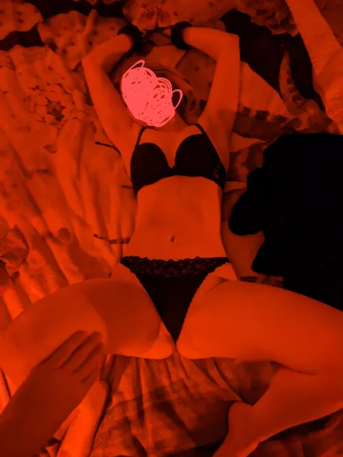 Tied up and ready to please daddy by babyblondeslut21