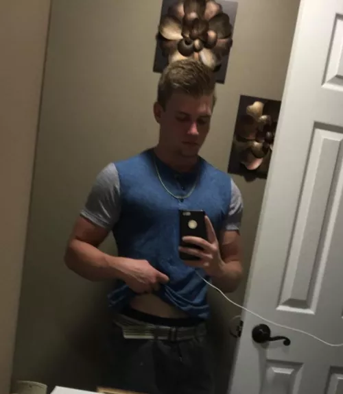 Want to see what’s underneath? by PlayboiKetchup