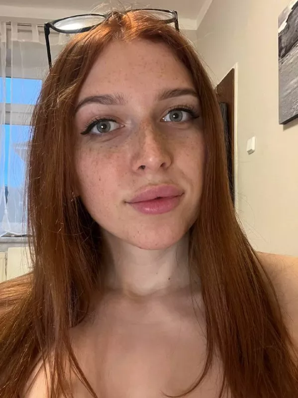 What do you like about me? Be honest posted by bustlingMelon72