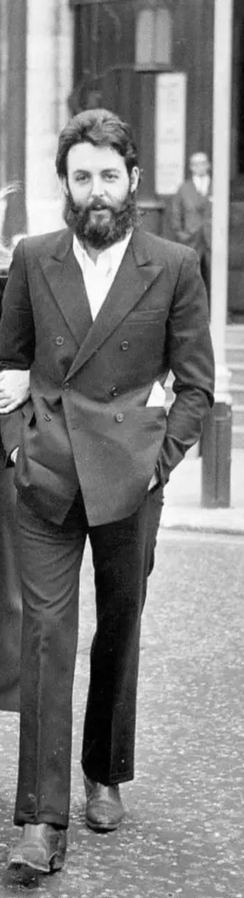 What kind of boots is McCartney wearing? posted by Garf__