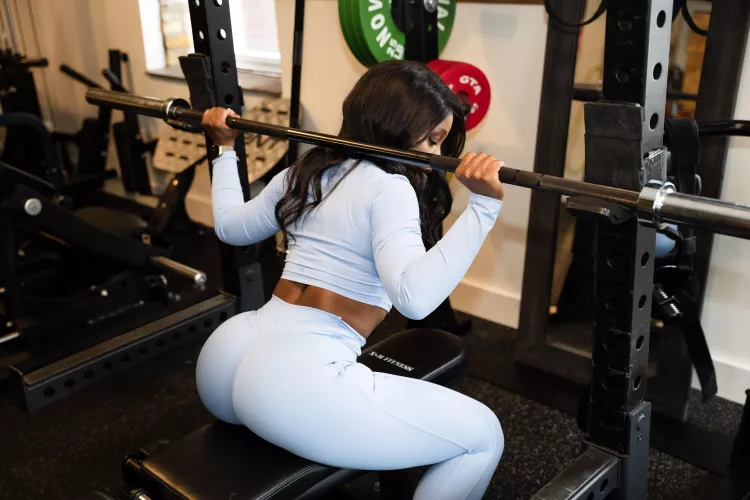 You know the yoga pants are good quality when you can do squat and they won’t rip by nelabella