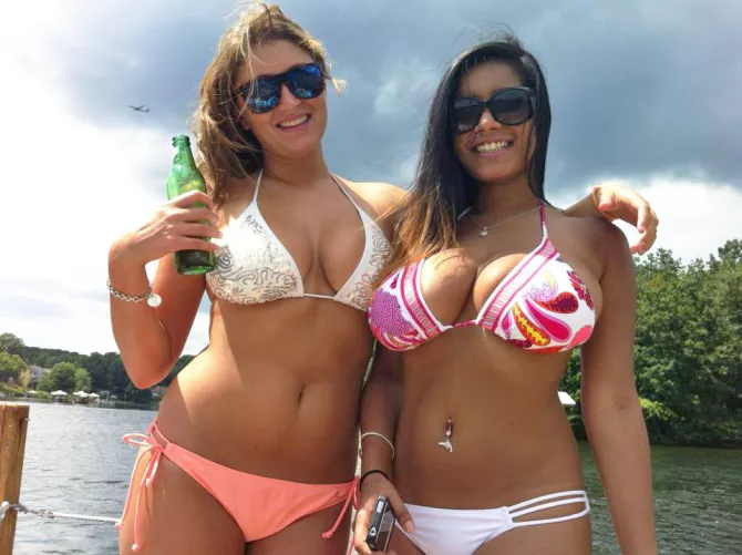 [2] Big or bigger? by Blitz101r