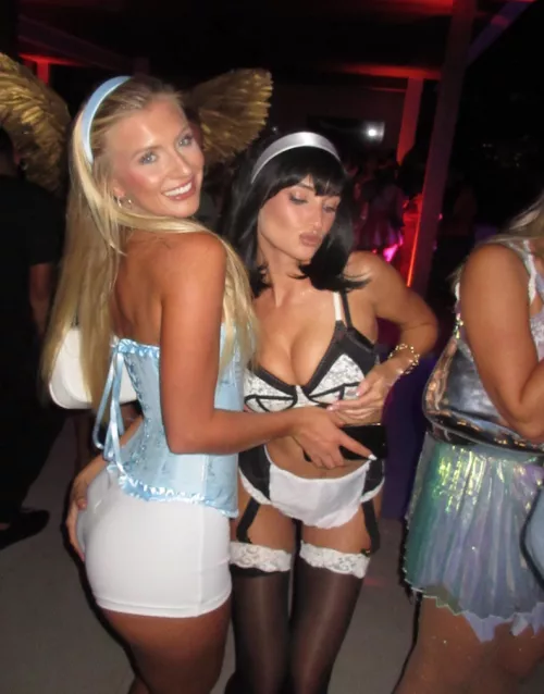 A fun Halloween party indeed by queenkatie101