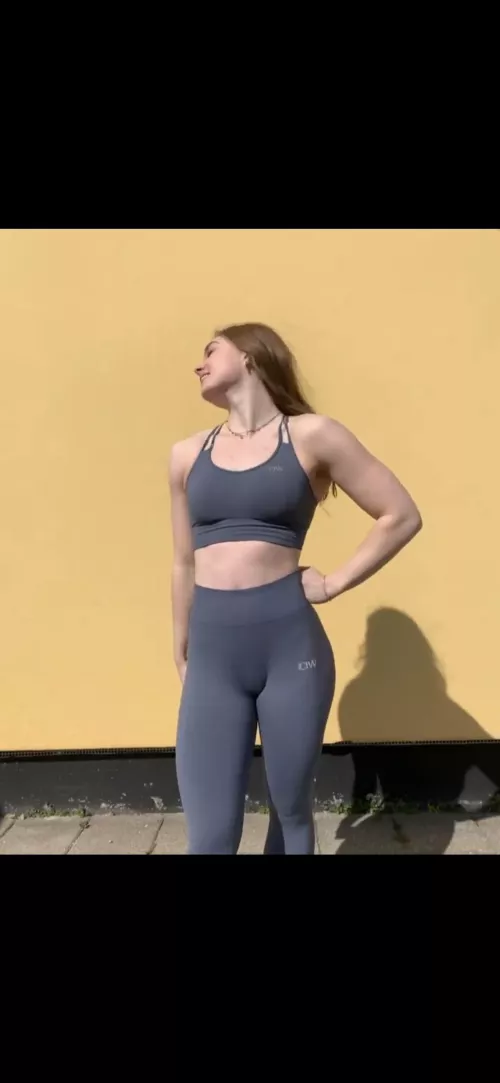 Another day but the same leggings lol by mgtorresxxx