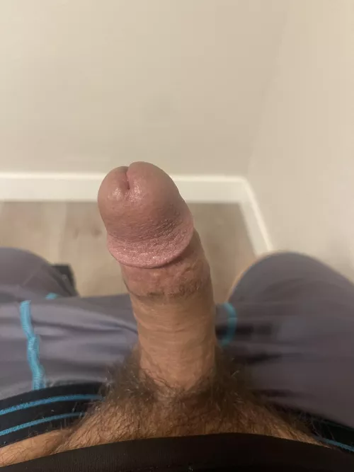 Best way for chubby guys to take the picture? by ButterscotchRemote28