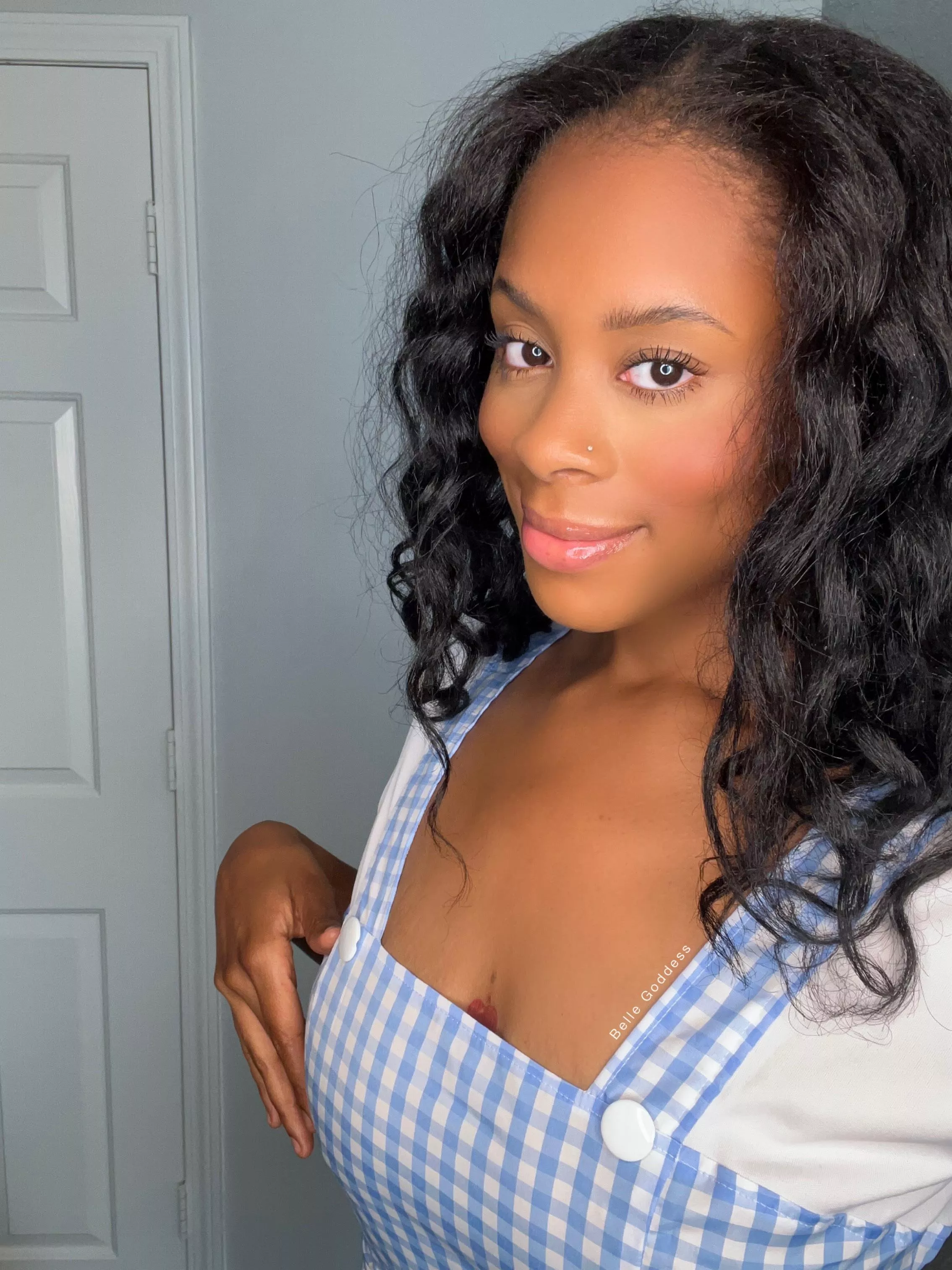 Can I be your date to the haunted house posted by bellegoddesss