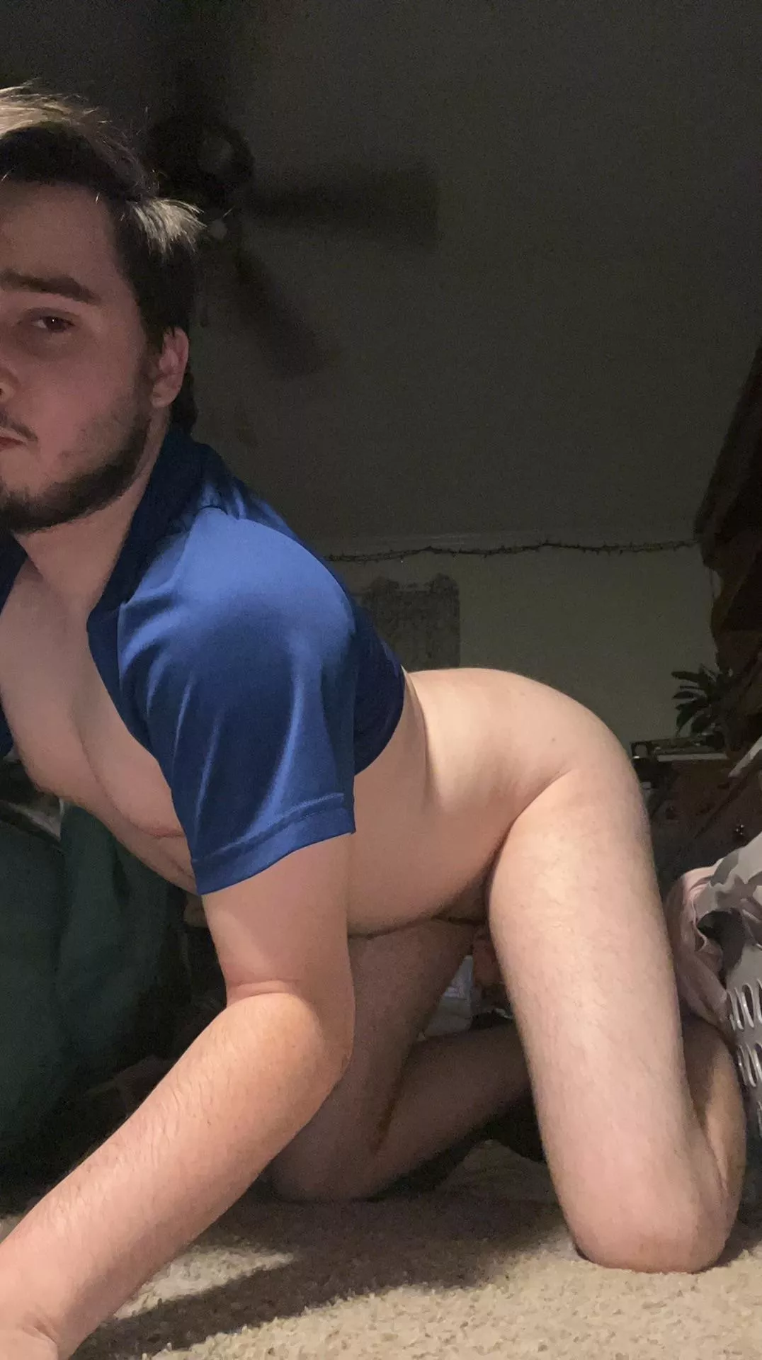 College slave here for Master posted by joshe3e