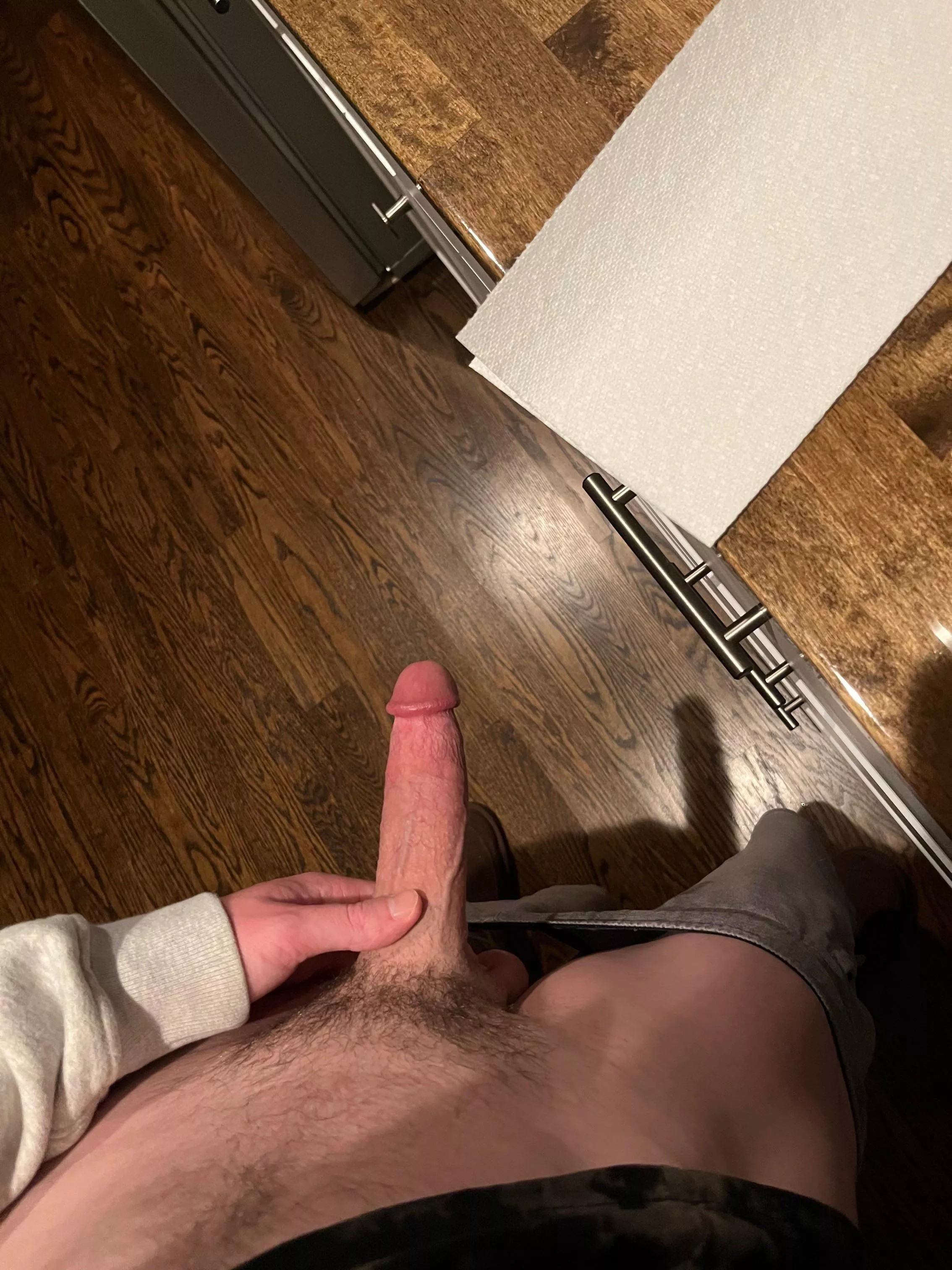 Don’t feel big enough.. ever posted by 24yearsYoung