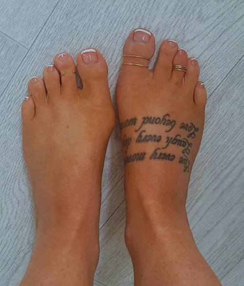 feet need some TLC today 🤍 by meme1310