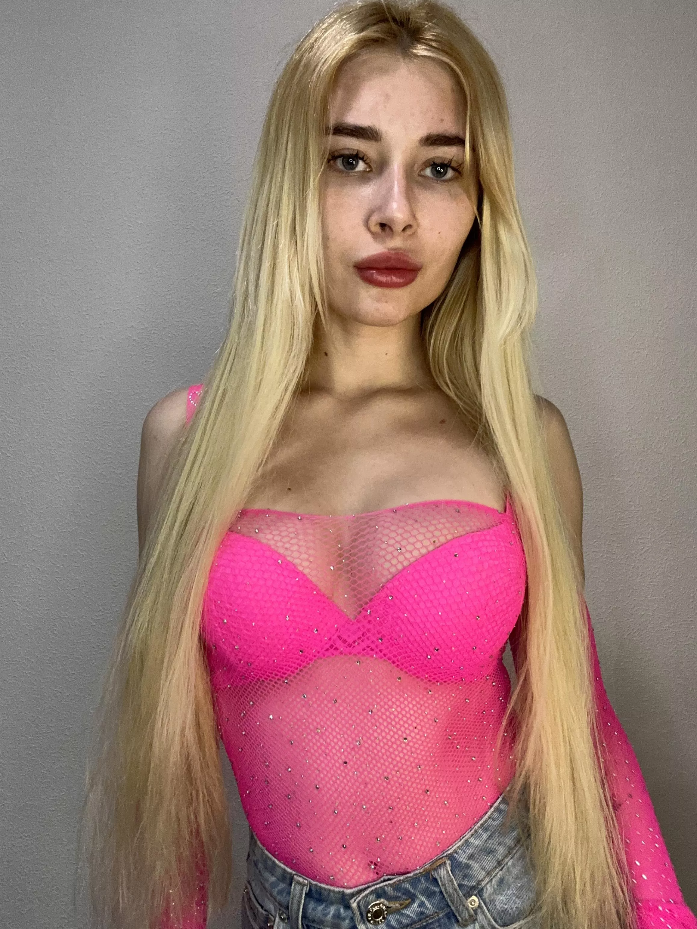 fishnets are so sexy with everything posted by Mentallymonitor